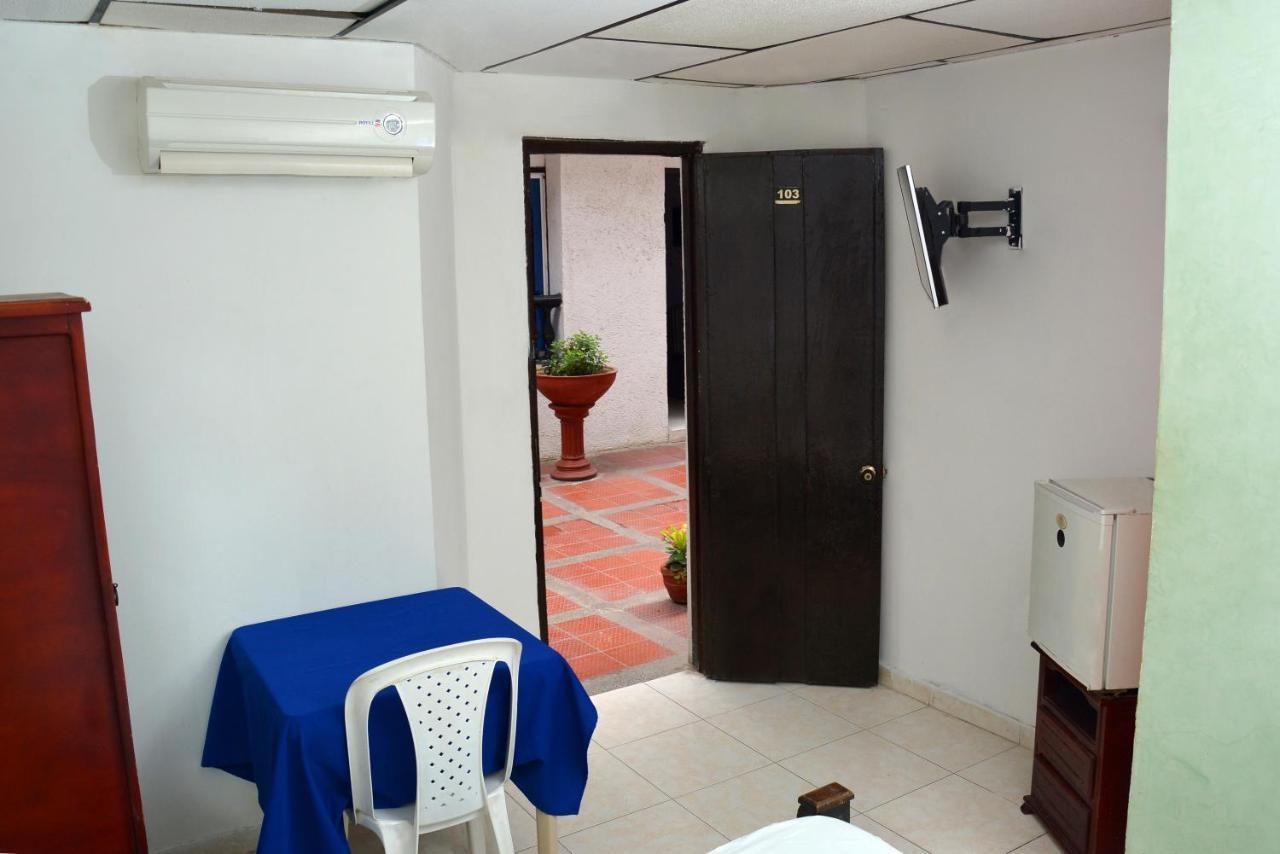 Hotel Andalucia Inn Santa Marta Dış mekan fotoğraf